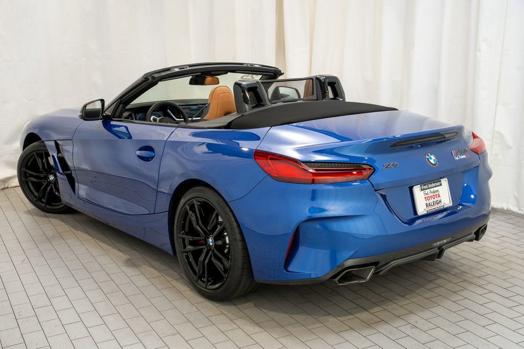Used 2025 BMW Z4 M40i w/ Edition image 6