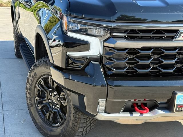 Used 2024 Chevrolet Silverado 1500 ZR2 w/ Technology Package AWD/4WD image 4
