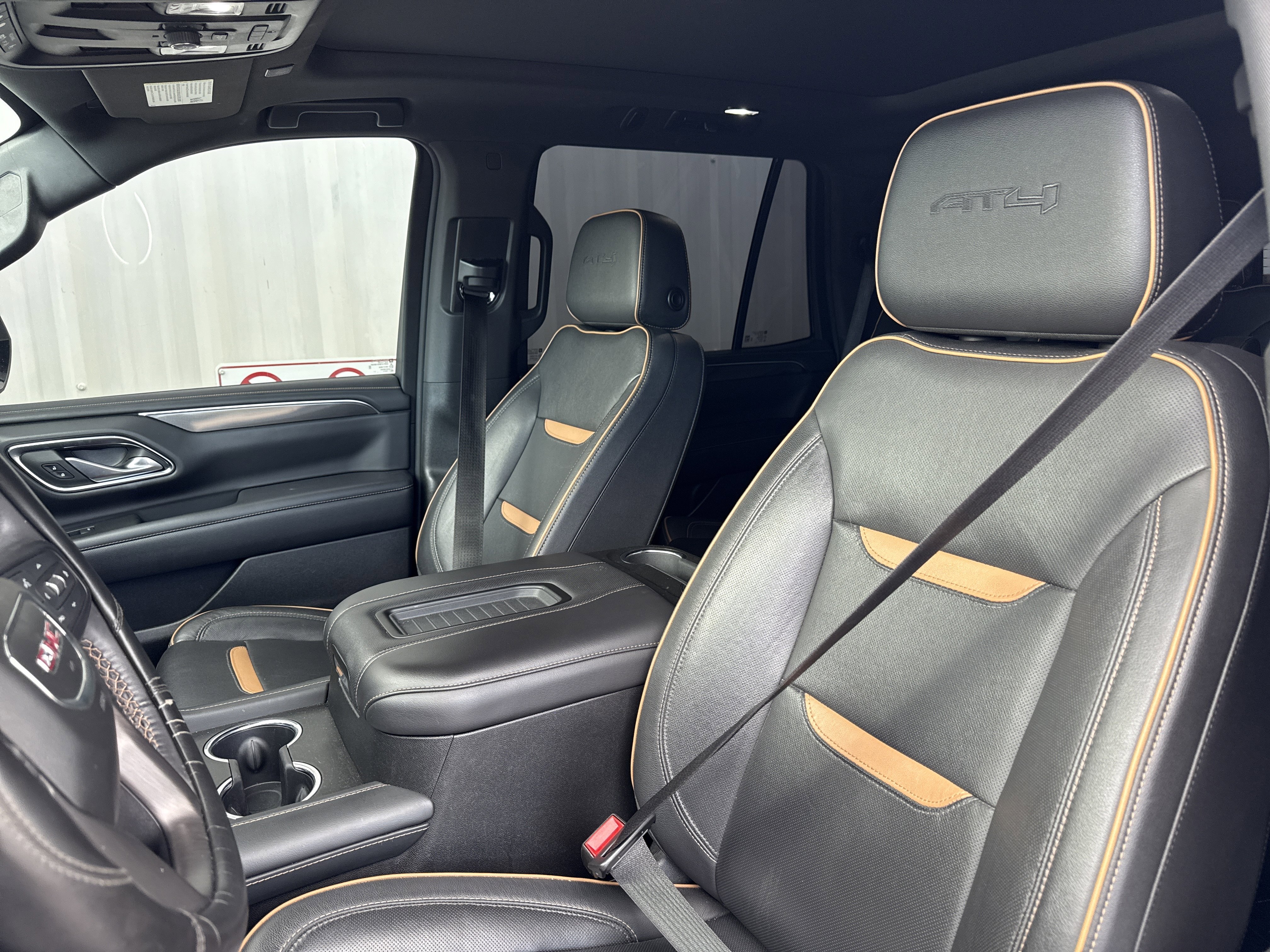 Used 2022 GMC Yukon AT4 image 17