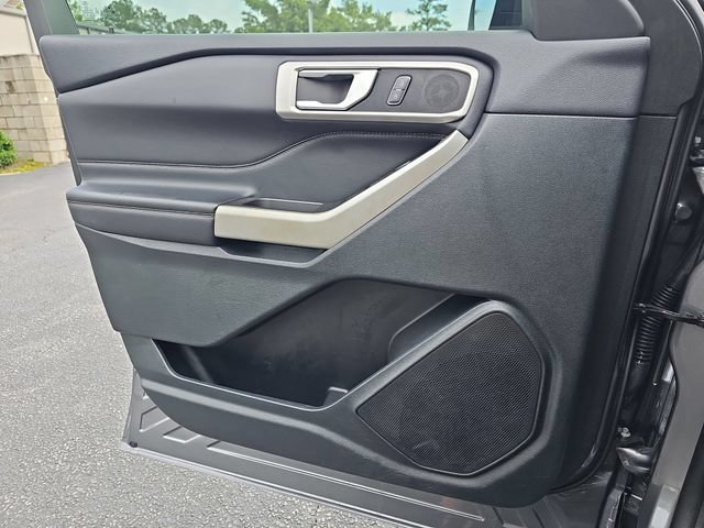 Certified 2023 Ford Explorer XLT w/ Equipment Group 202A RWD image 35