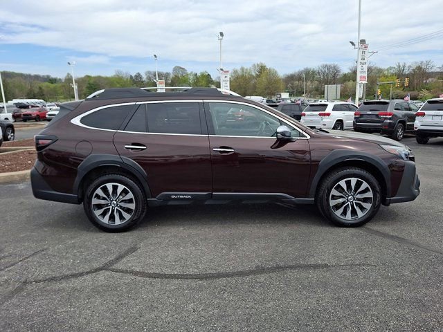 Used 2023 Subaru Outback Touring AWD/4WD image 9