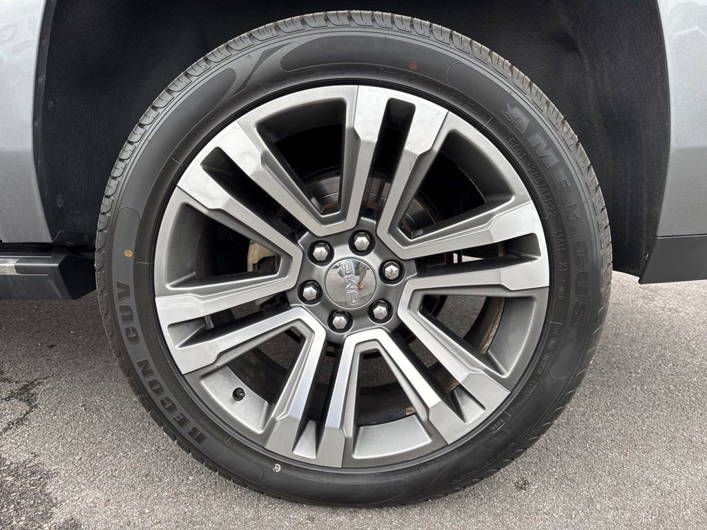 Used 2020 GMC Yukon XL Denali w/ Denali Ultimate Package image 14