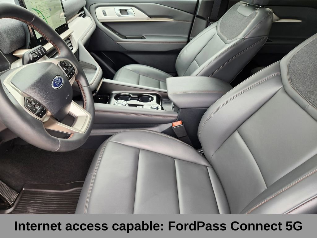 Used 2025 Ford Explorer Active w/ Active Comfort Package AWD/4WD image 10