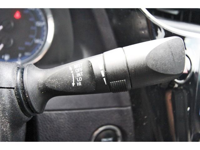 Used 2018 Toyota Corolla XSE FWD image 15