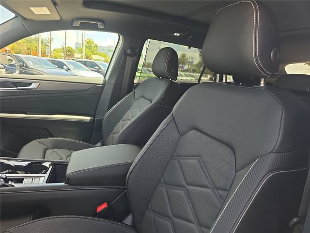 New 2026 Volkswagen Atlas Cross Sport SE FWD image 17