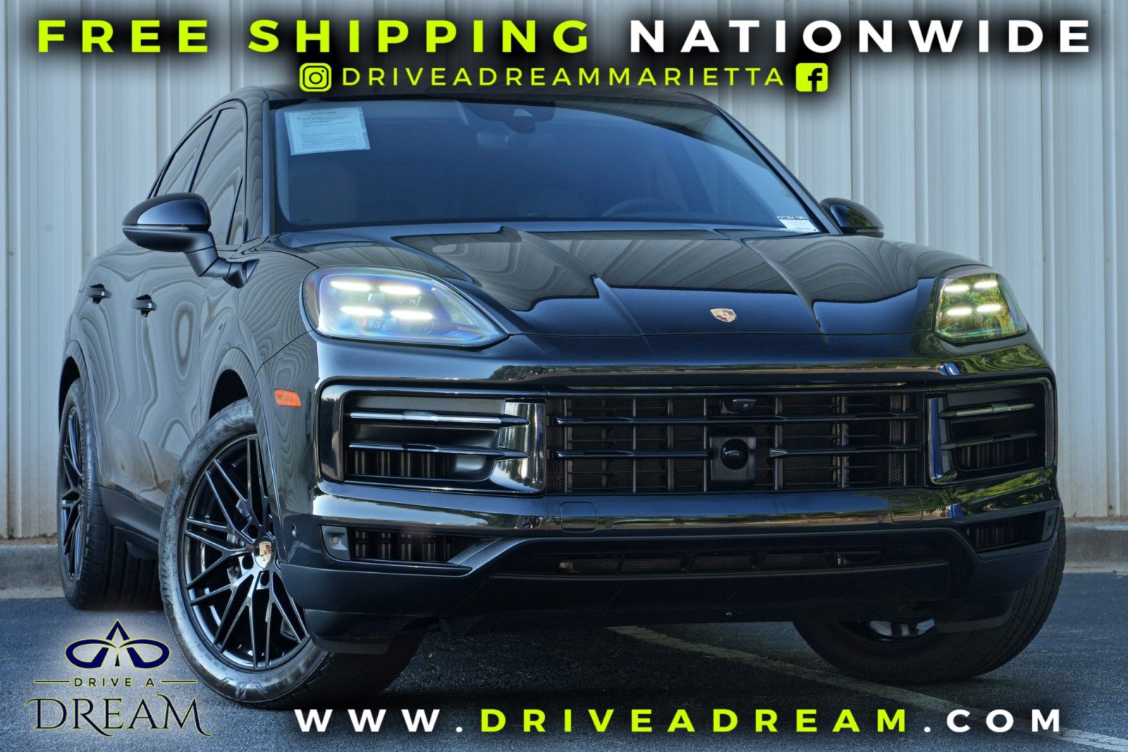 Used 2025 Porsche Cayenne Coupe AWD/4WD image 2