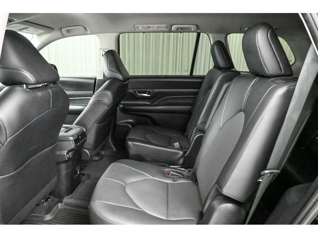 Used 2024 Toyota Grand Highlander XLE image 27