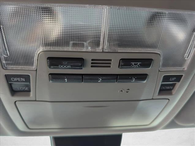 Certified 2019 Toyota Highlander SE FWD image 25