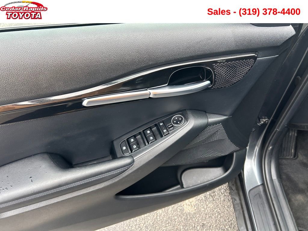 Used 2023 Kia Seltos Nightfall Edition image 12