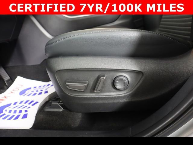 Used 2025 Toyota Highlander XSE AWD/4WD image 18