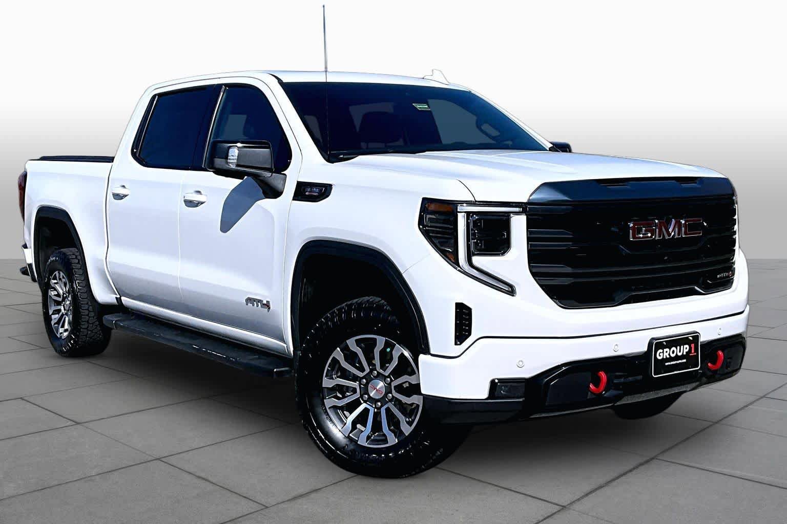 Used 2023 GMC Sierra 1500 AT4 w/ AT4 Premium Package AWD/4WD image 3