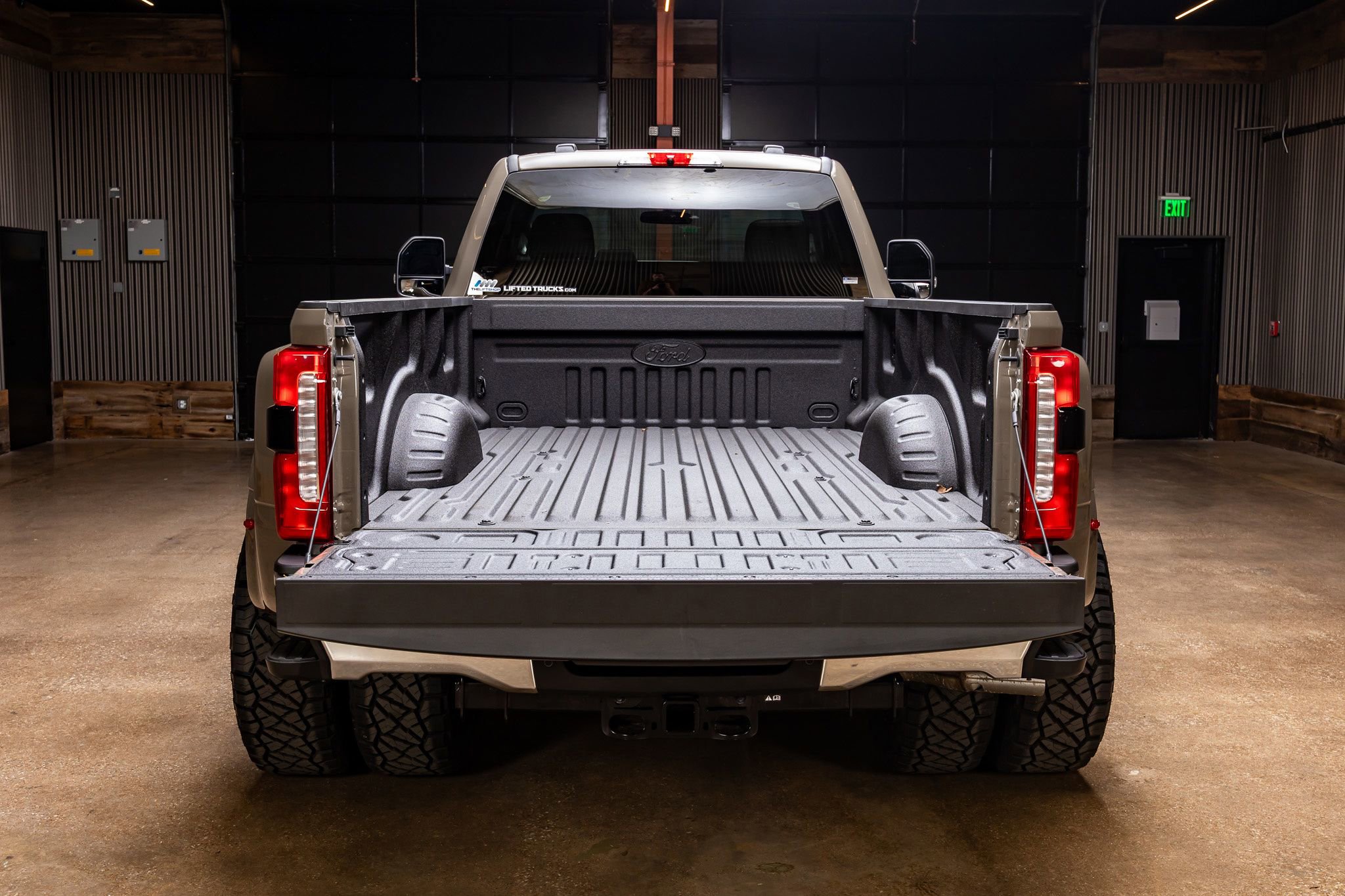 Used 2026 Ford F350 XLT w/ 360-Degree Camera Package AWD/4WD image 9