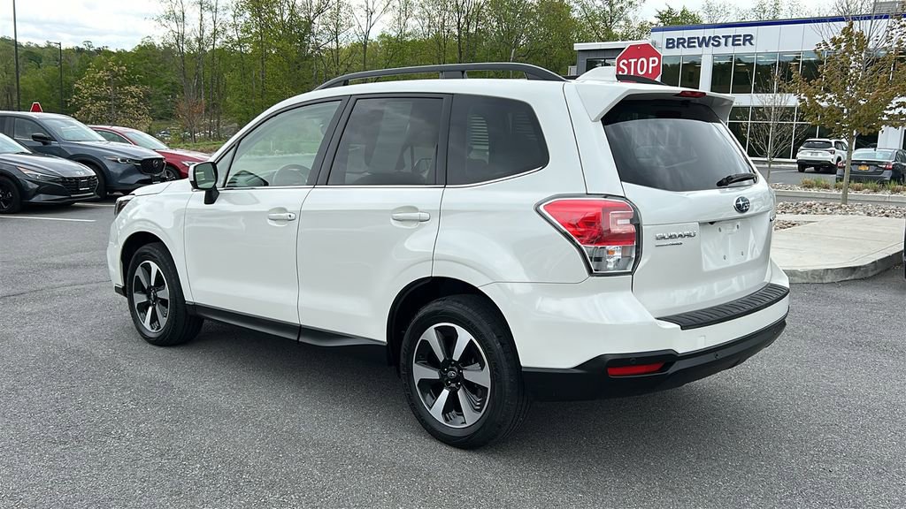 Used 2017 Subaru Forester 2.5i Limited AWD/4WD image 6