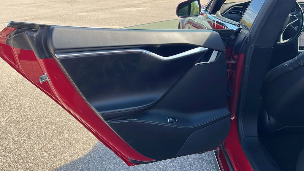 Used 2016 Tesla Model S P90D image 26