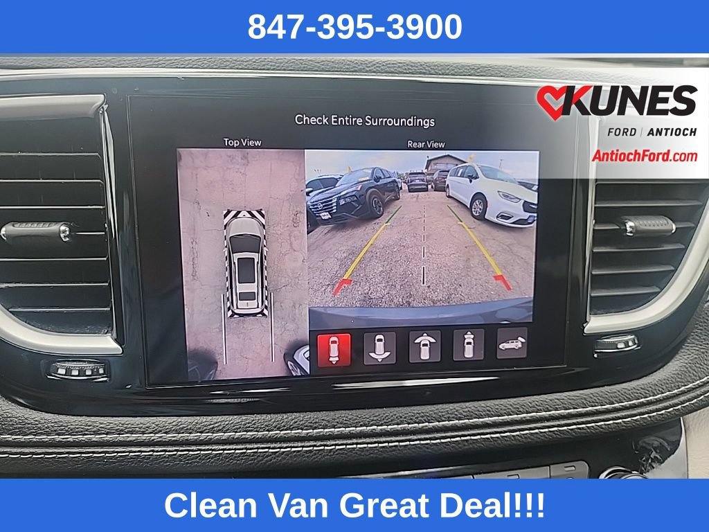 Used 2022 Chrysler Pacifica Touring-L w/ Uconnect Theater Family Group FWD image 23