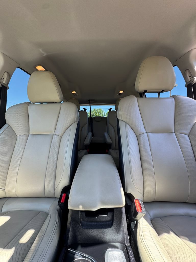 Used 2023 Subaru Ascent Limited AWD/4WD image 26