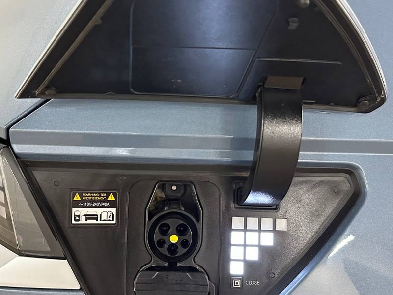 Used 2023 Hyundai Ioniq 5 Limited image 18