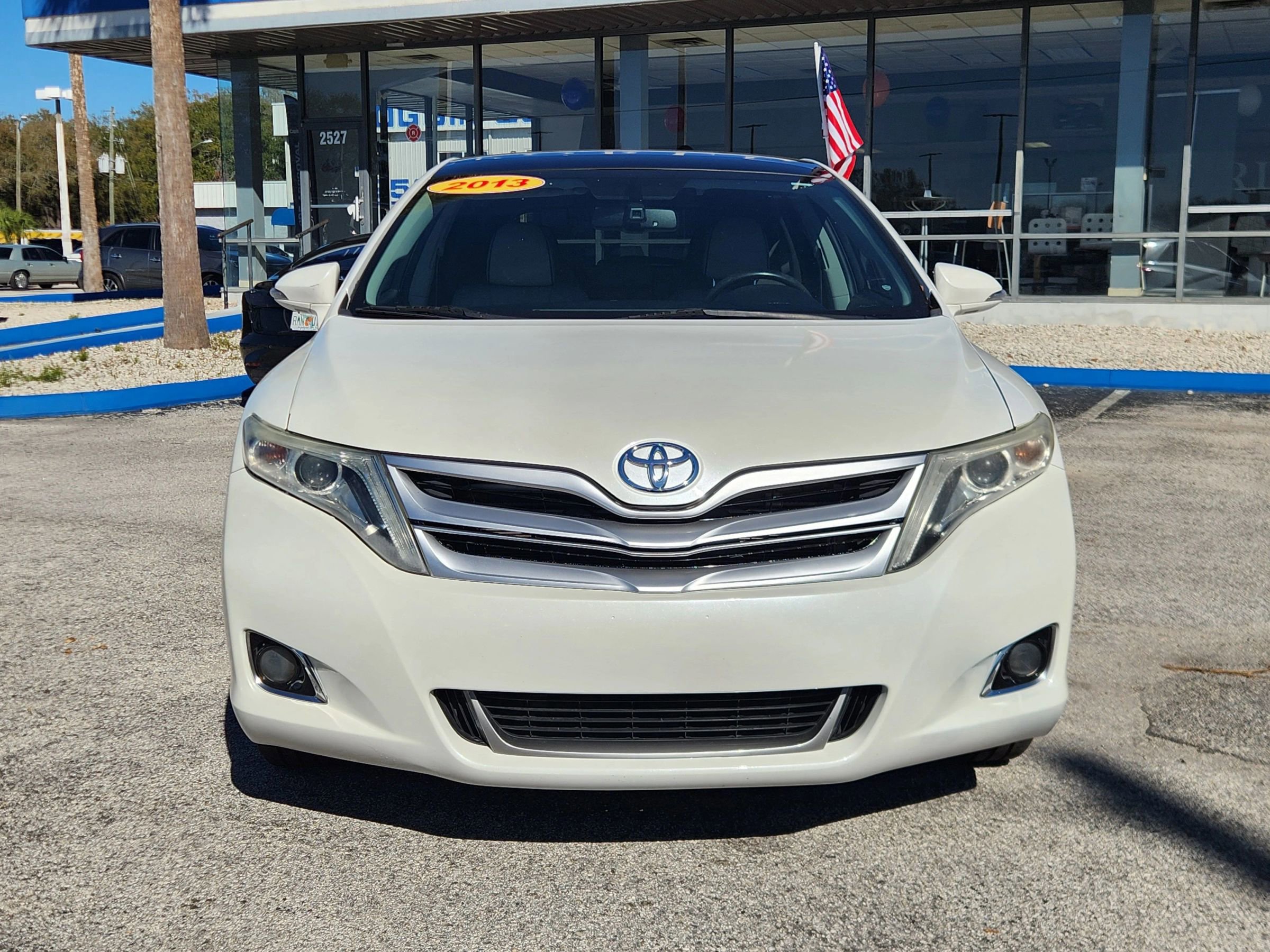 Used 2013 Toyota Venza Limited w/ Tow Prep Pkg image 2