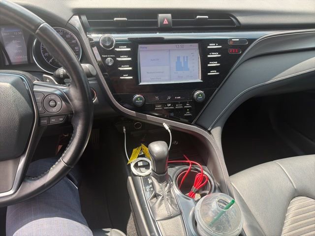 Used 2019 Toyota Camry SE w/ Convenience Package FWD image 17