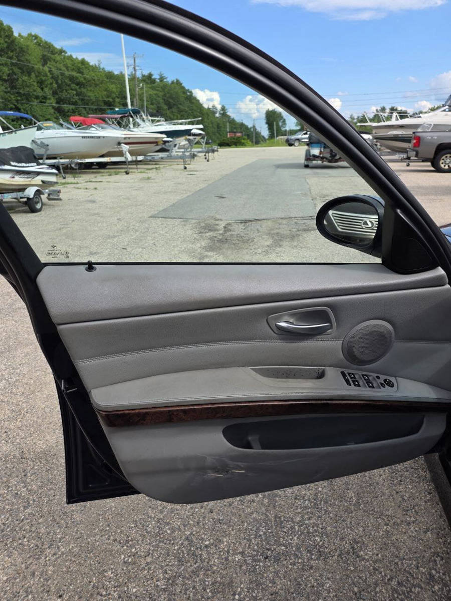 Used 2006 BMW 325xi Sedan AWD/4WD image 13