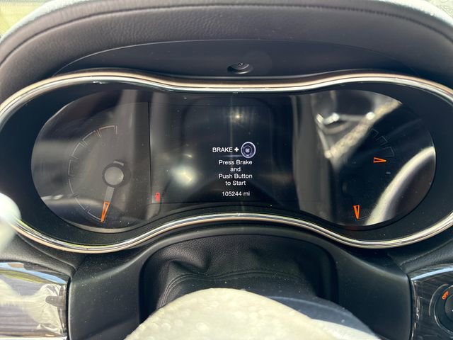 Used 2017 Jeep Grand Cherokee Overland w/ Jeep Active Safety Group AWD/4WD image 17