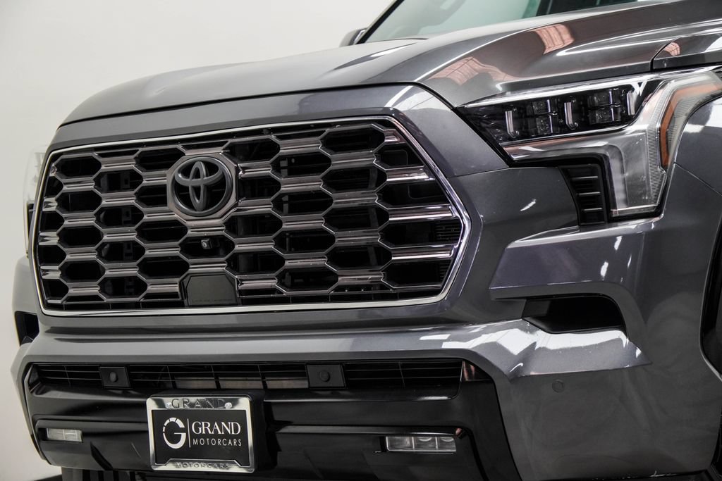 Used 2024 Toyota Sequoia Platinum AWD/4WD image 2