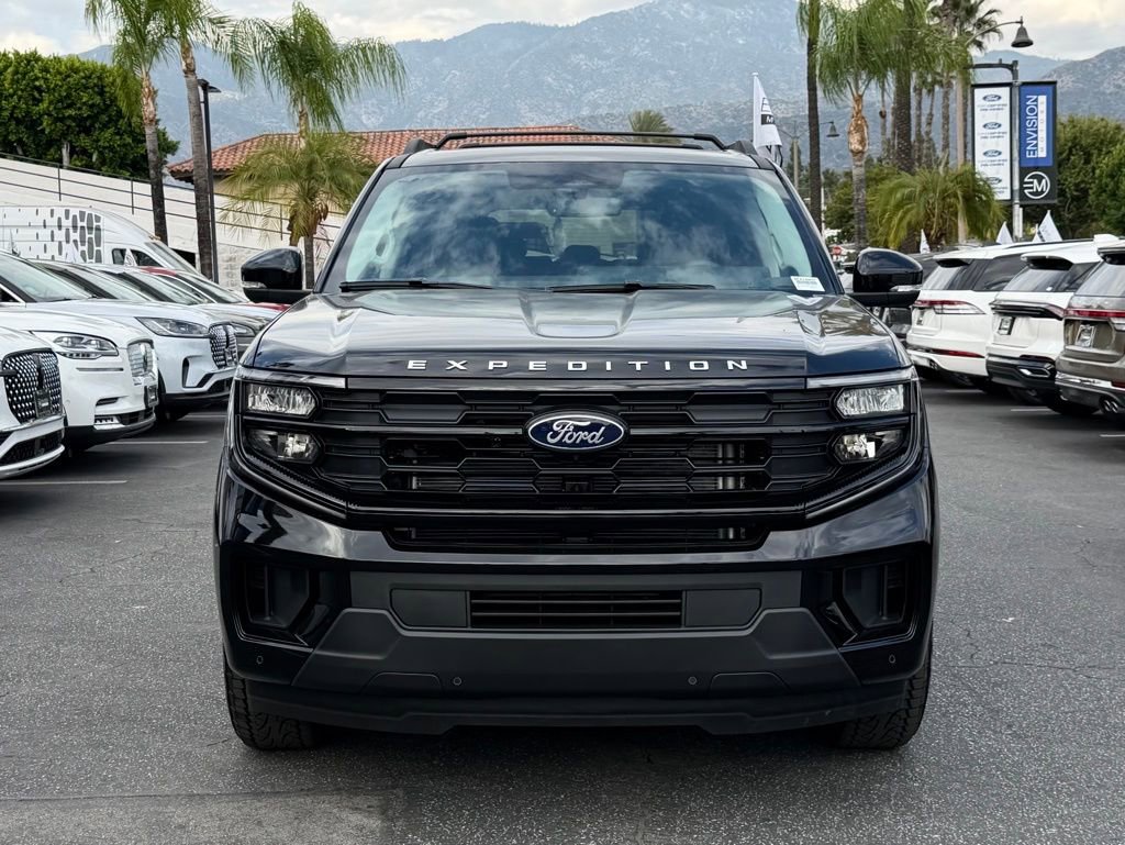 New 2026 Ford Expedition Max Active RWD image 3