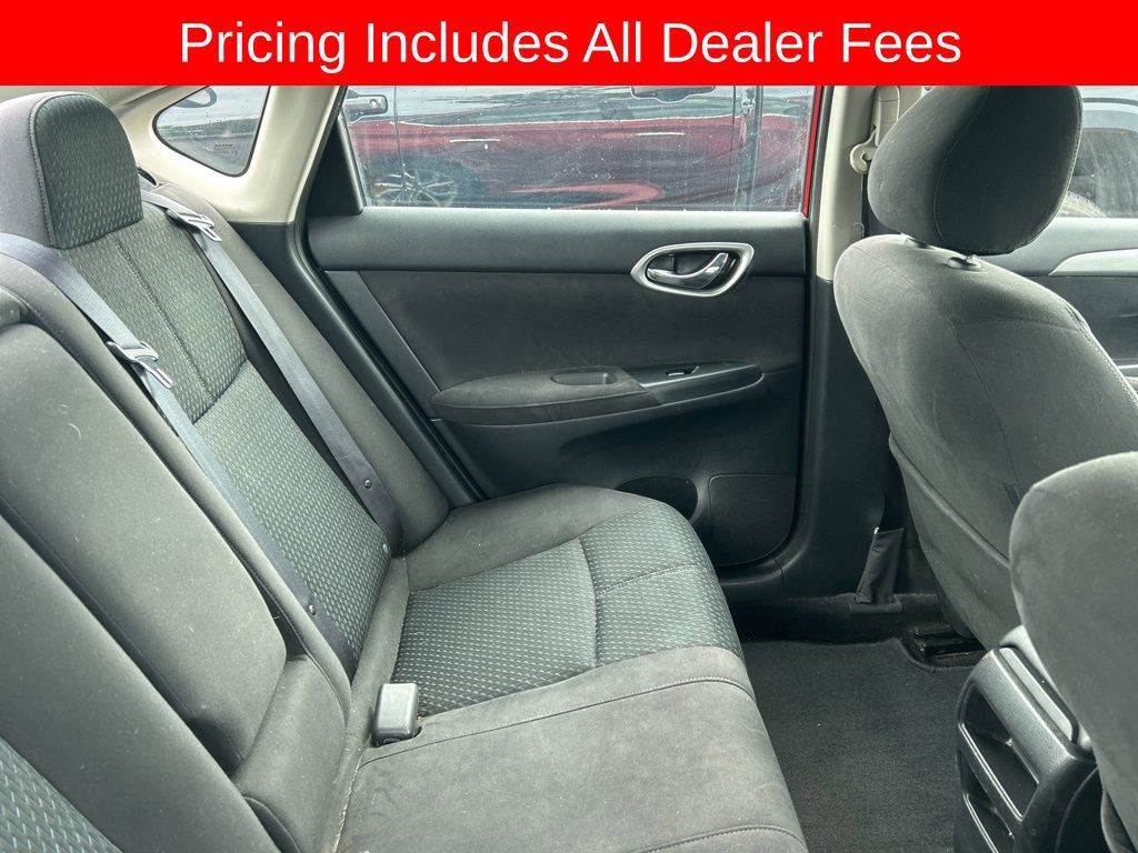 Used 2014 Nissan Sentra SR w/ SR Driver Package FWD image 4