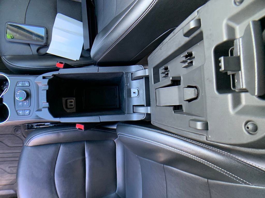 Used 2022 GMC Terrain SLT w/ Infotainment Package II image 28