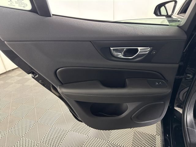 Used 2020 Volvo S60 T5 Momentum w/ Protection Package FWD image 18