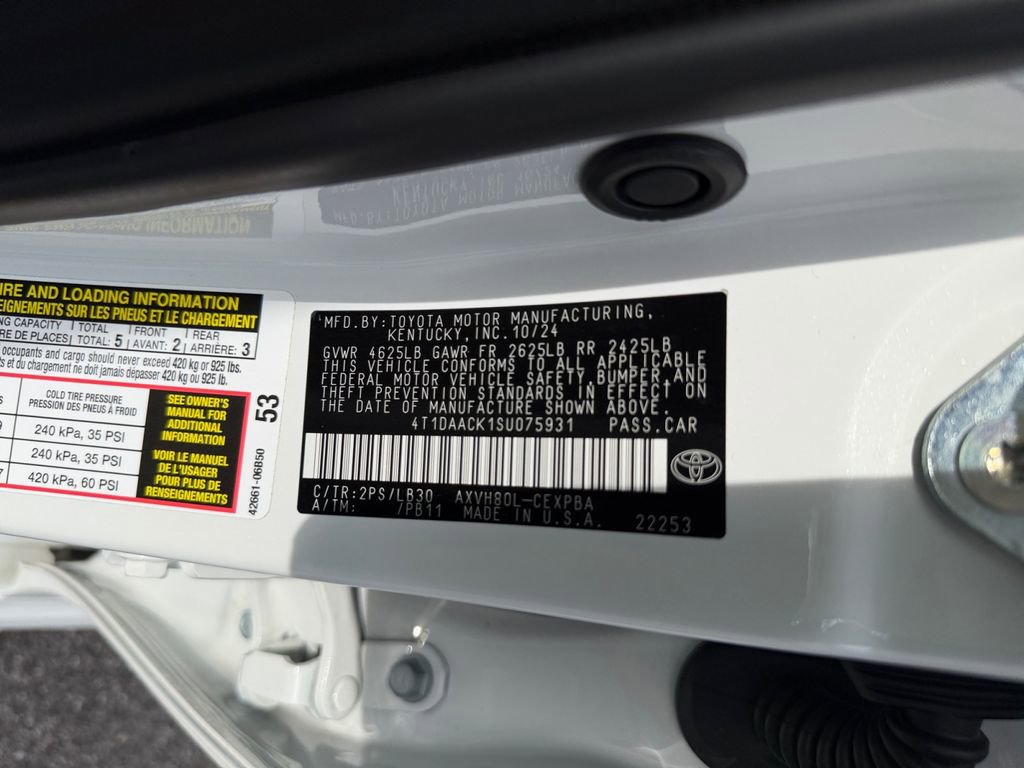 Used 2025 Toyota Camry XSE image 30