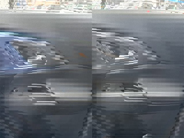 New 2025 Chevrolet Equinox EV LT image 52