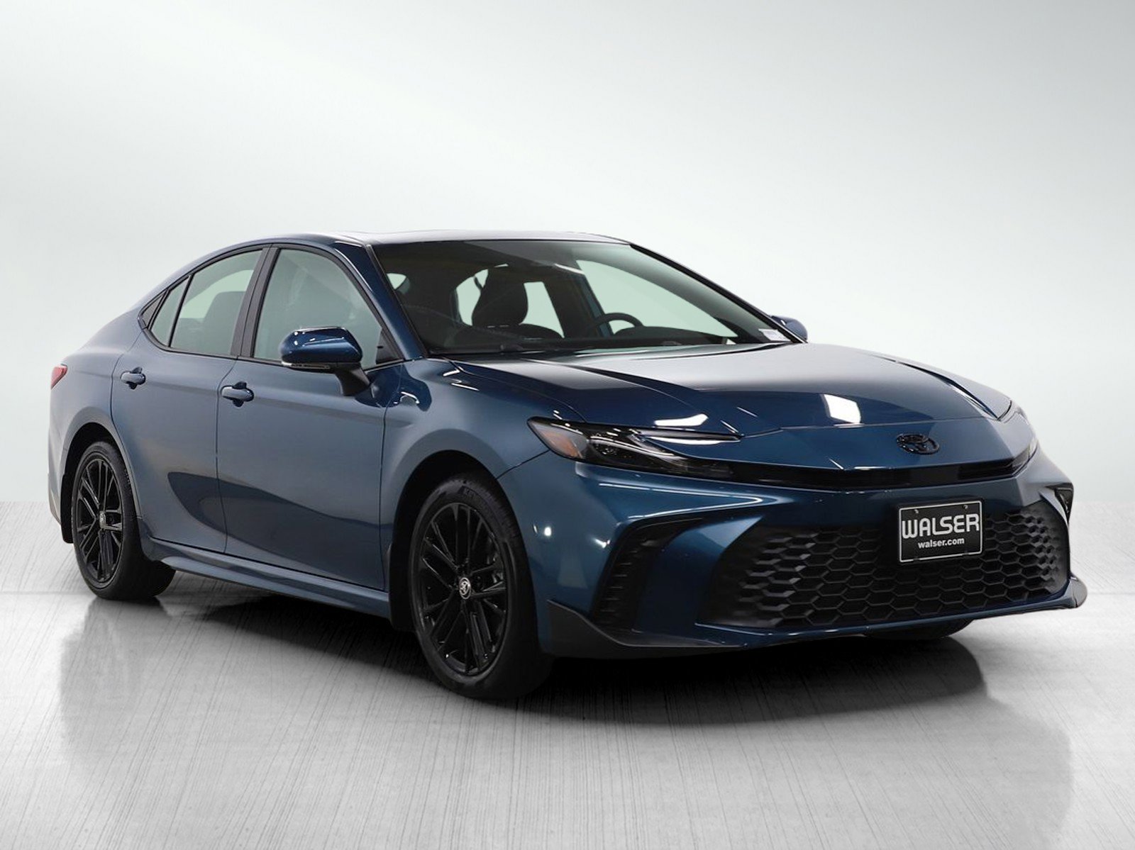 Used 2026 Toyota Camry SE w/ Multimedia Upgrade Package image 7