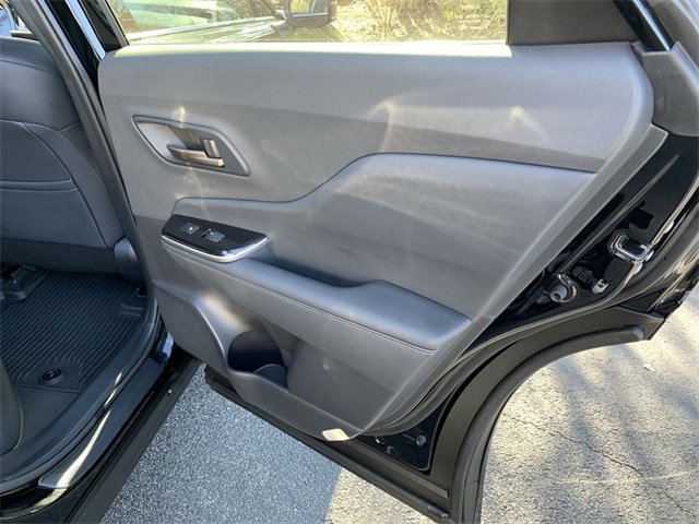 Used 2025 Toyota Crown Signia image 11