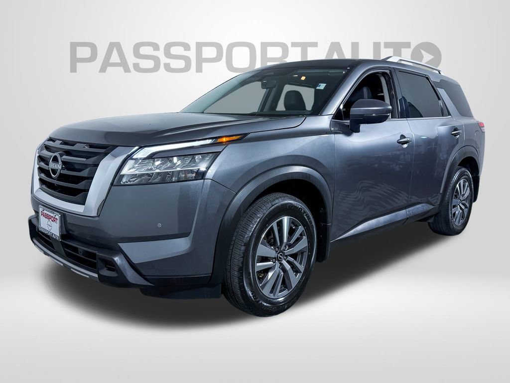 Certified 2023 Nissan Pathfinder SL image 1