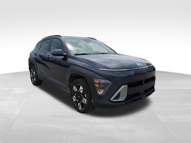 Used 2025 Hyundai Kona SEL AWD/4WD image 3