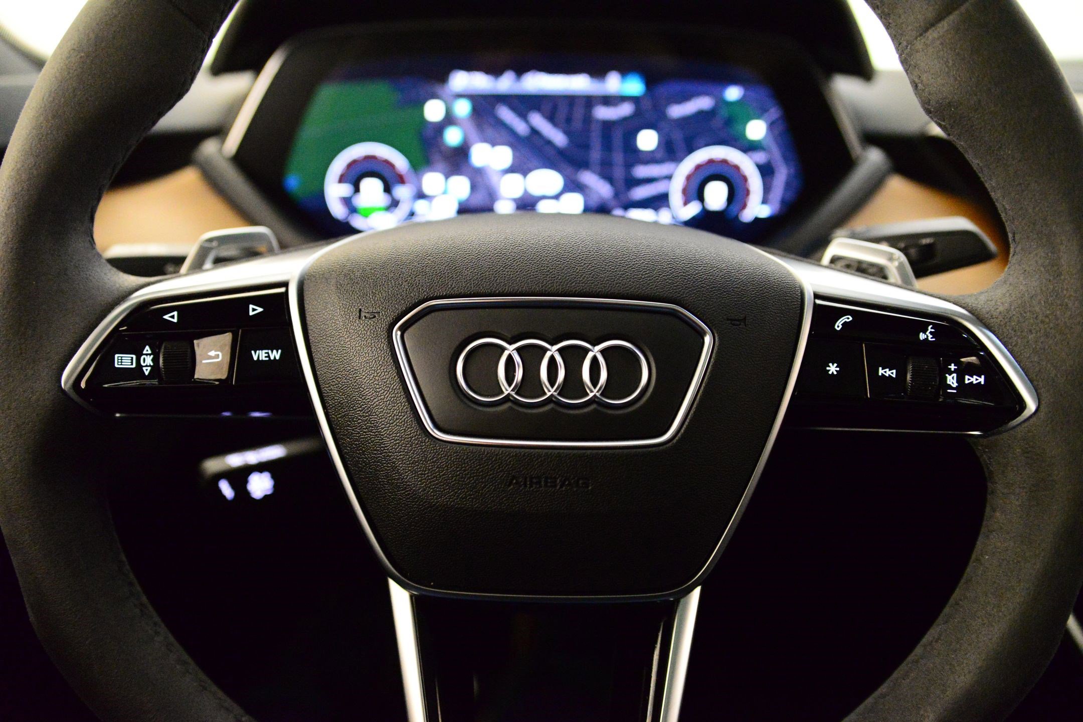 Certified 2023 Audi e-tron GT Premium Plus image 32