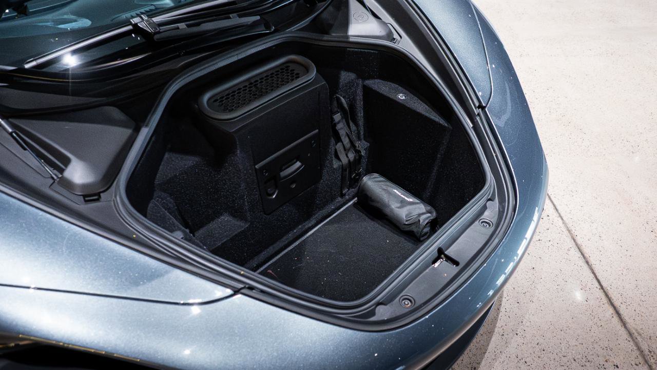 Used 2018 McLaren 720S Luxury RWD image 33