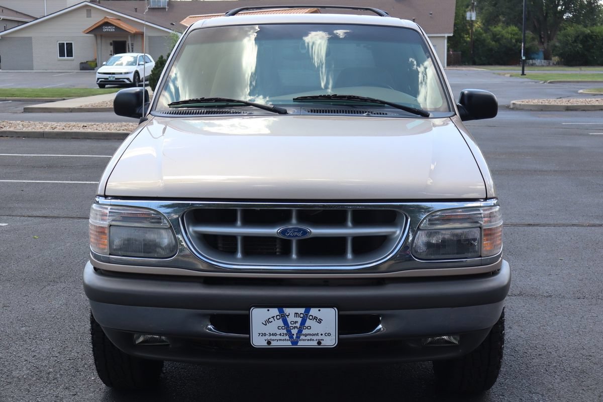 Used 1996 Ford Explorer XLT AWD/4WD image 12