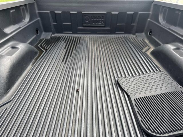Used 2017 Chevrolet Silverado 1500 Custom w/ Custom Convenience Package RWD image 14