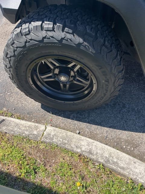 Used 2012 Jeep Wrangler Sport image 11