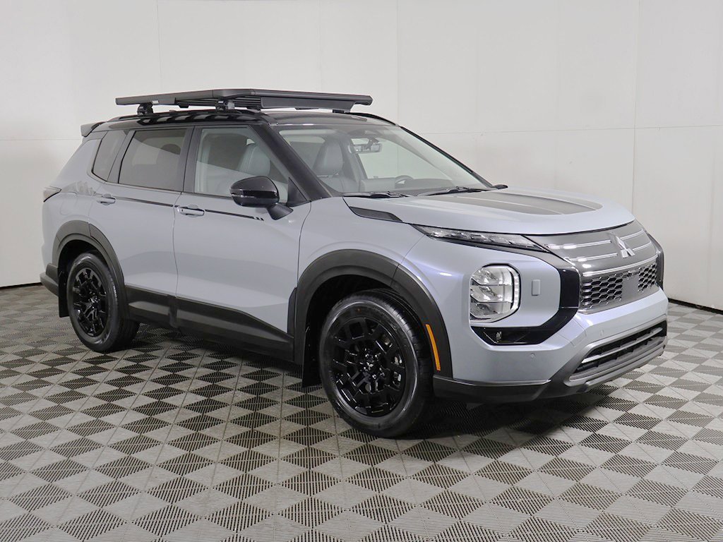 New 2025 Mitsubishi Outlander Trail Edition image 2