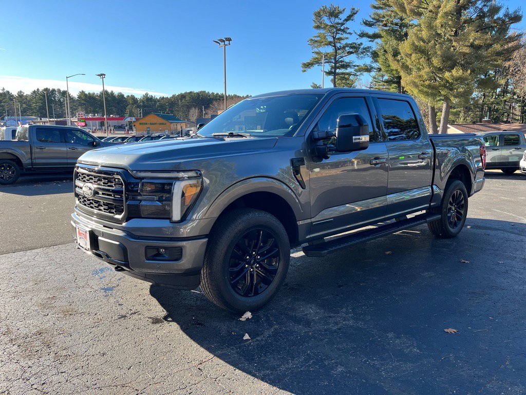 Used 2025 Ford F150 Lariat w/ Equipment Group 501A Mid image 3