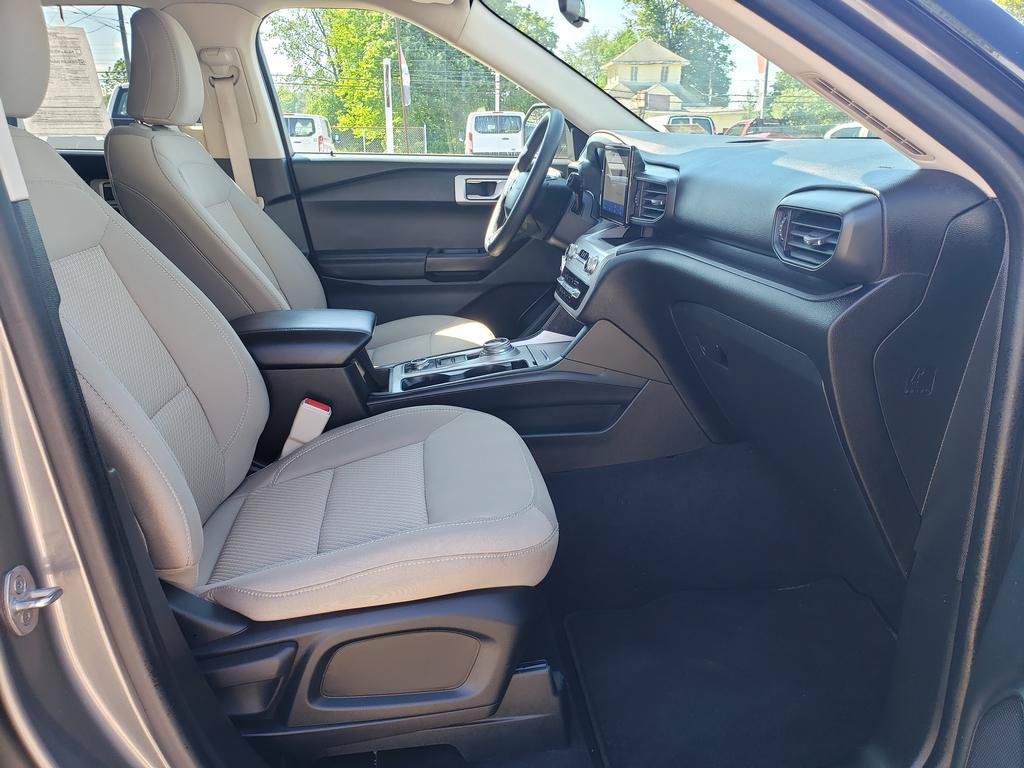 Used 2022 Ford Explorer 4WD image 16