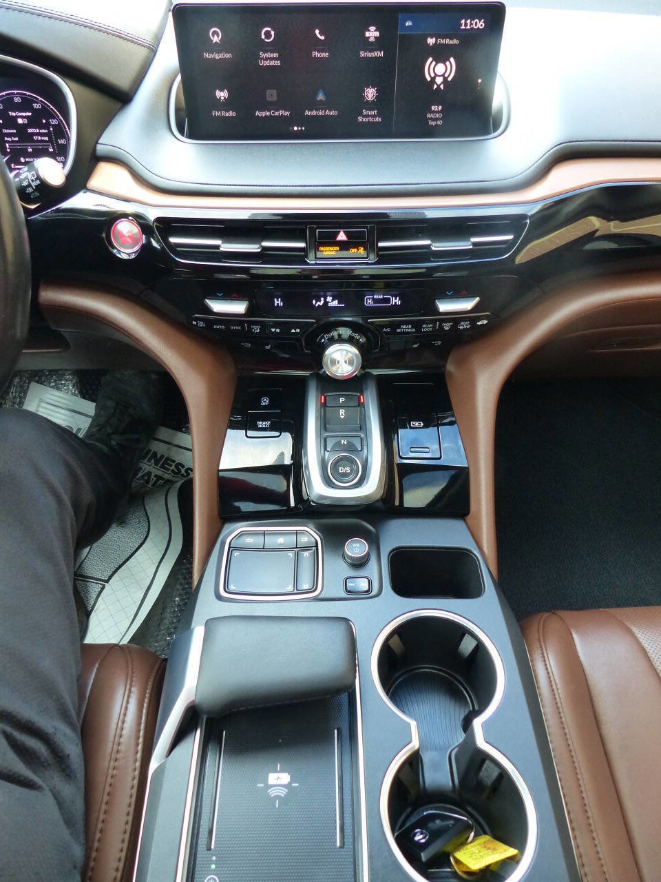 Used 2024 Acura MDX SH-AWD w/ Technology Package image 32