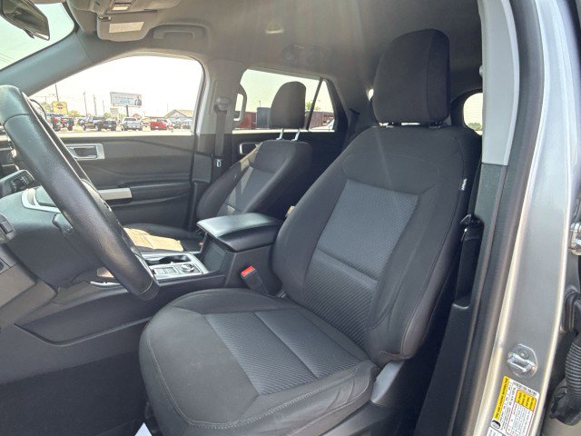 Used 2022 Ford Explorer XLT image 13