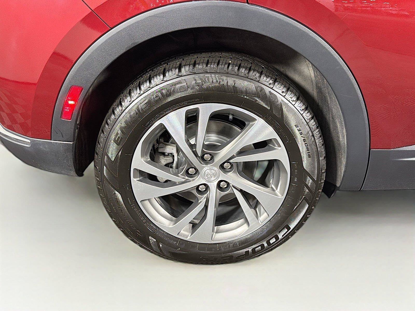 Used 2021 Buick Envision Essence AWD/4WD image 34