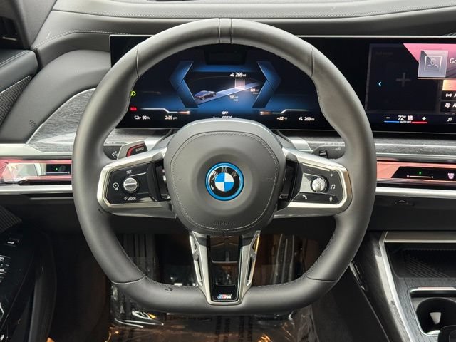 Certified 2025 BMW i7 xDrive60 AWD/4WD image 17
