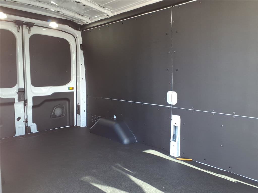 New 2026 Ford Transit 250 148 Medium Roof w/ Load Area Protection Package image 10