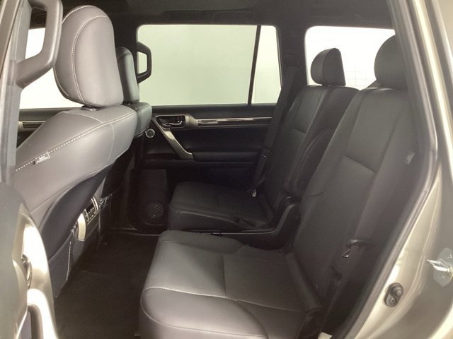 Used 2021 Lexus GX 460 Premium w/ Accessory Package AWD/4WD image 26